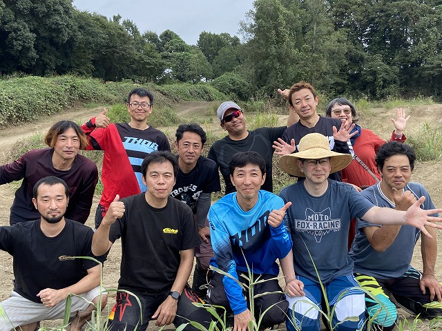 PeeWeeClubイワイサーキット貸切モトクロス練習会!!